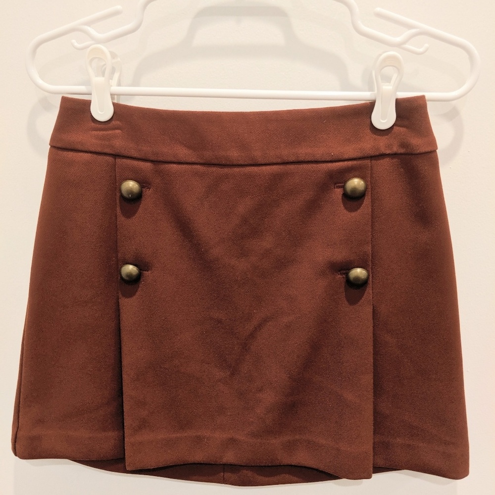 NWOT Brown brass button mini skirt